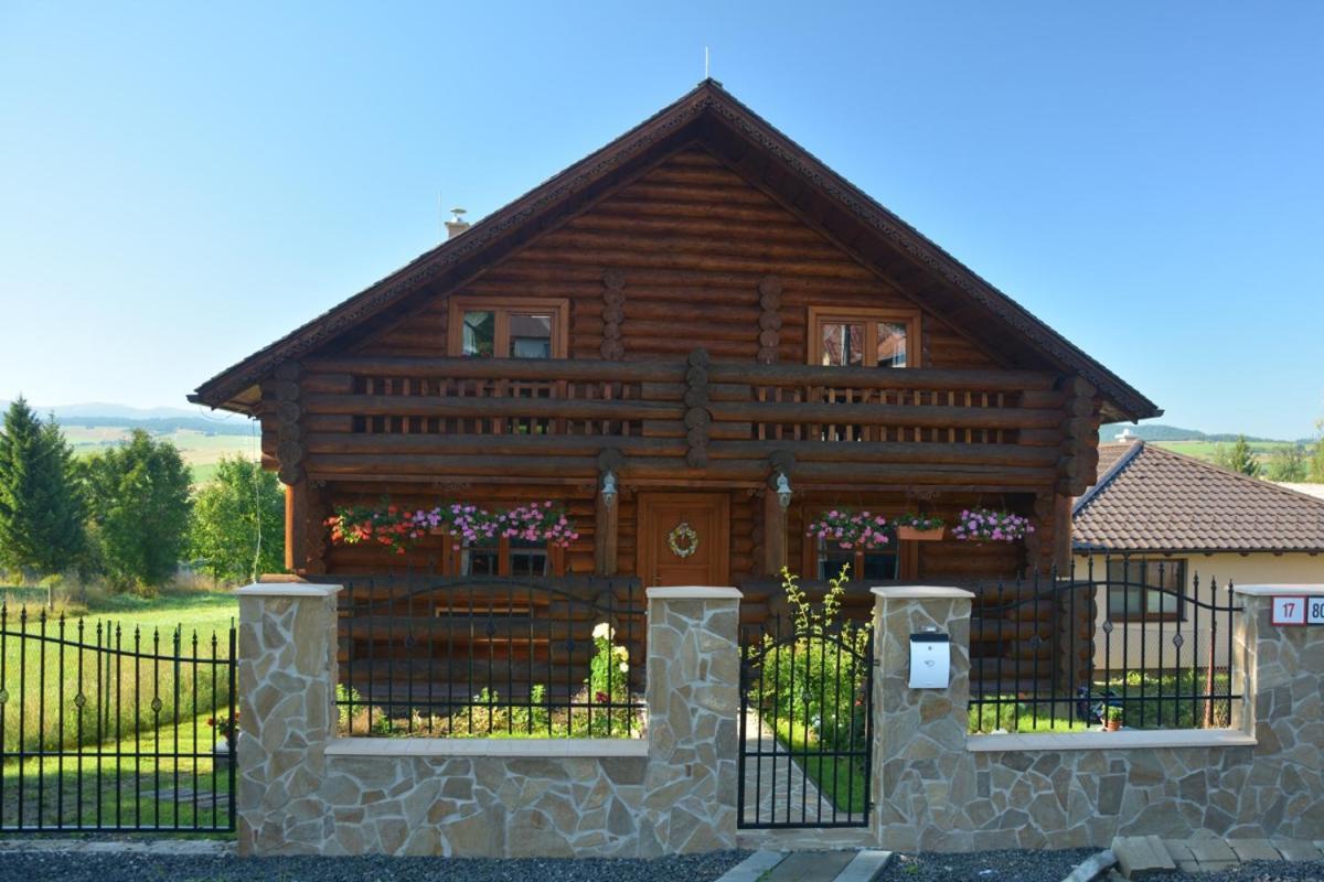 Trinity Log Cabin Wellness Resort Štrba Exterior foto