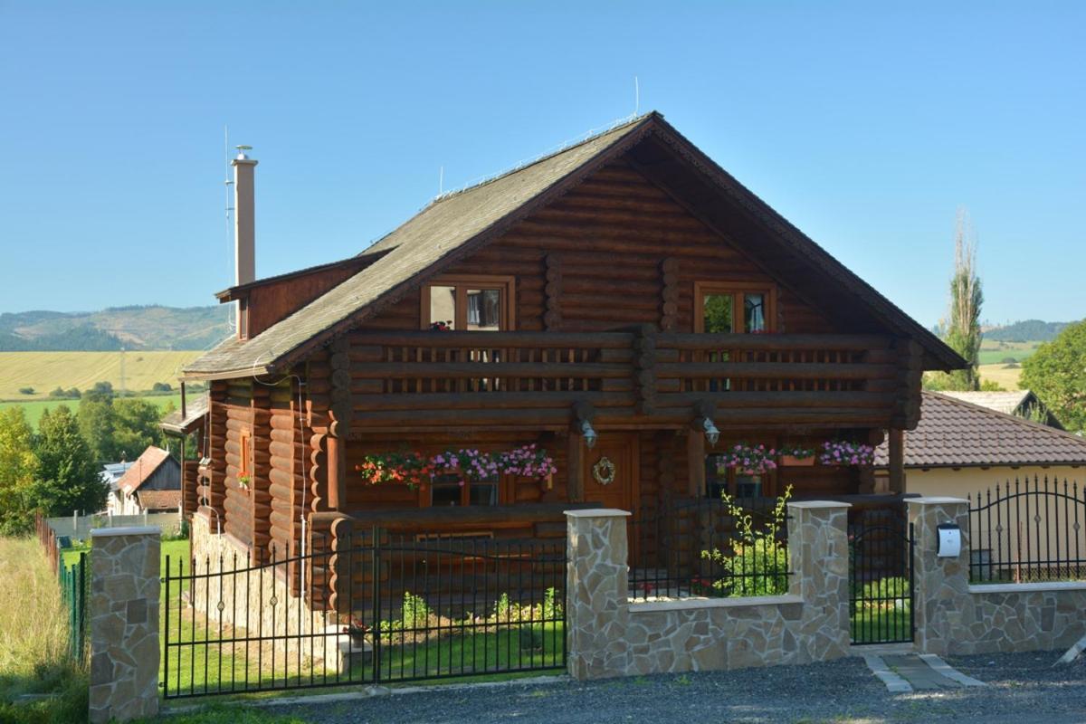 Trinity Log Cabin Wellness Resort Štrba Exterior foto