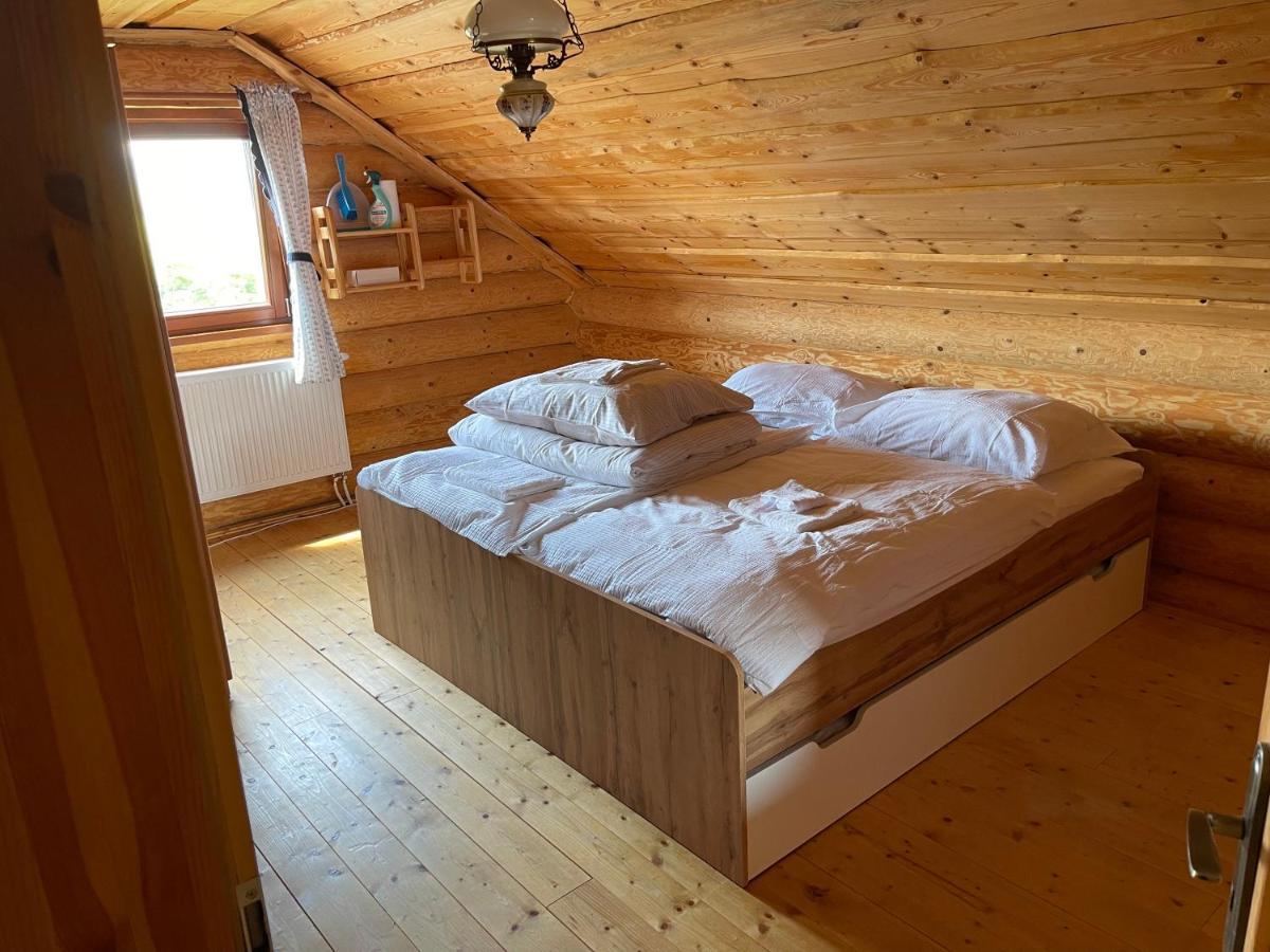 Trinity Log Cabin Wellness Resort Štrba Exterior foto