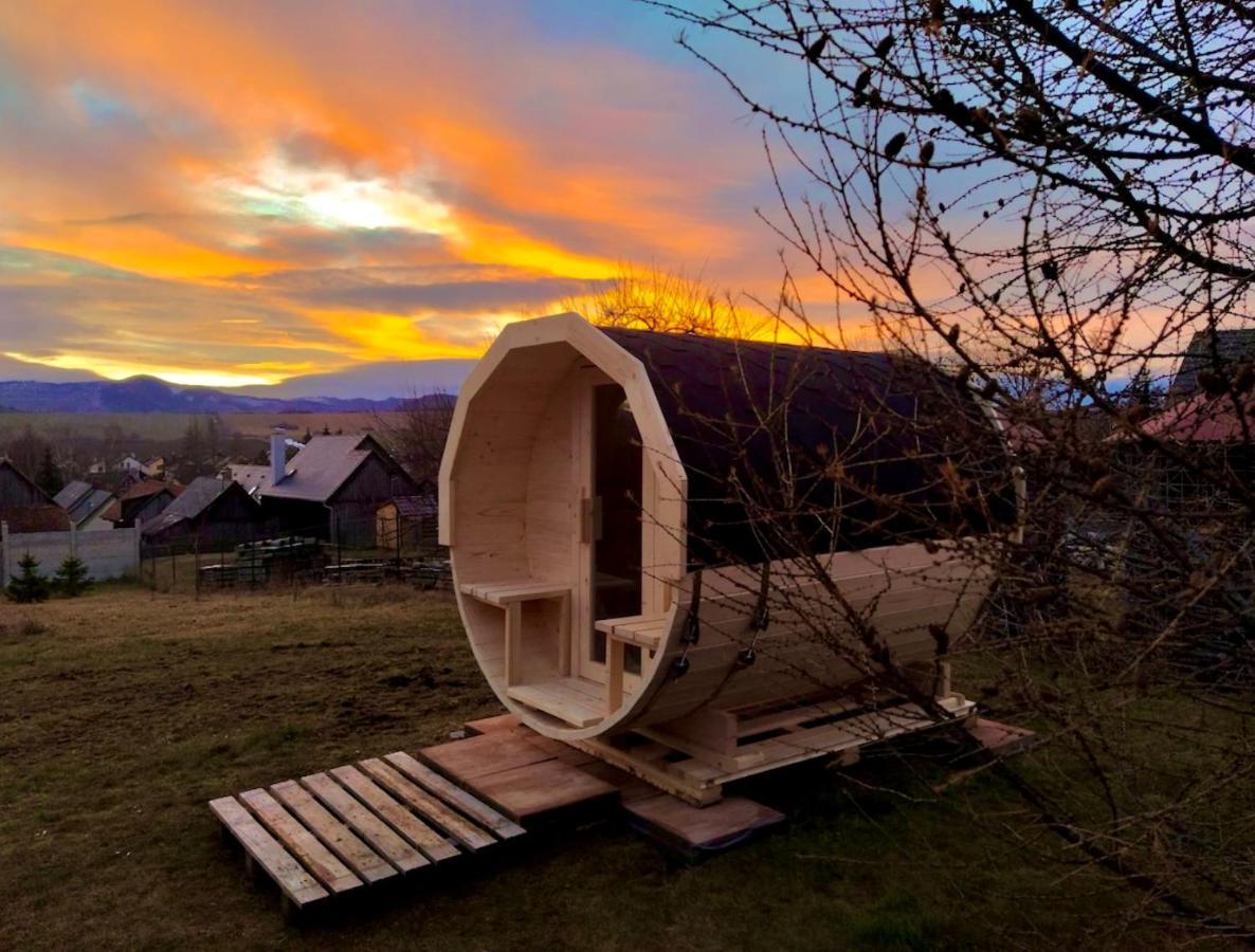 Trinity Log Cabin Wellness Resort Štrba Exterior foto